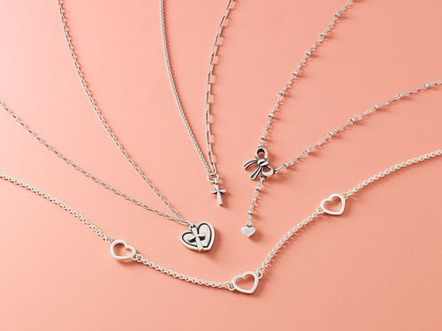 Inspirational Necklace Layering Styles