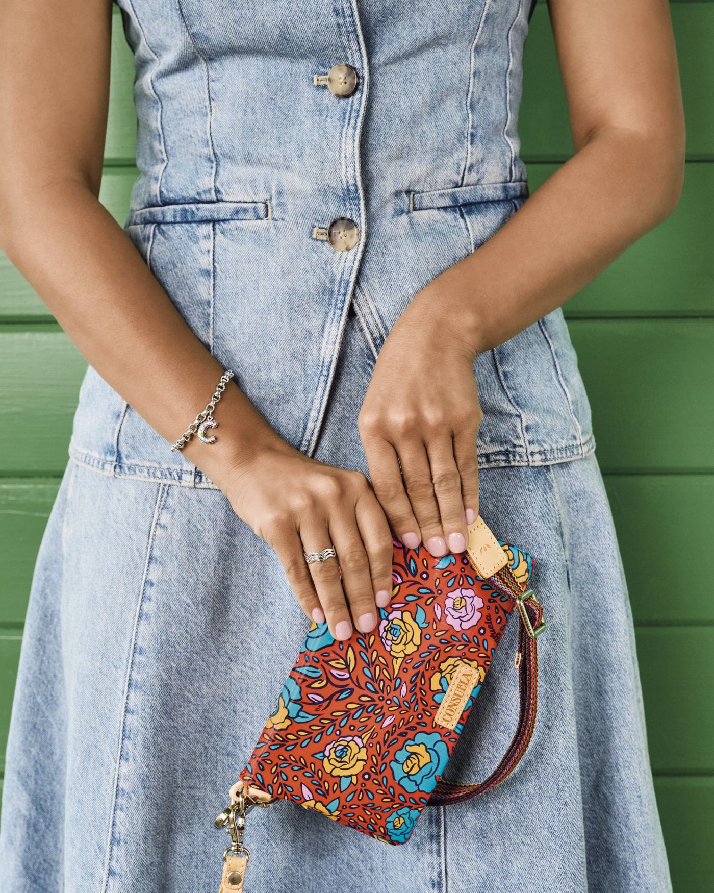 consuela-slide4 consuela-slide4